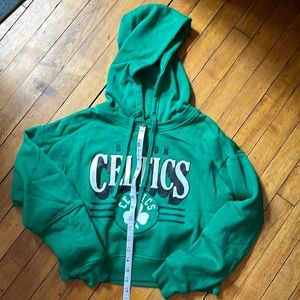 Boston Celtics cropped hoodie sweatshirt